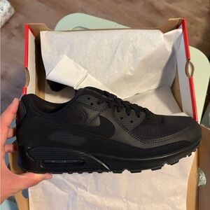 Air Max 90 “Triple Black”